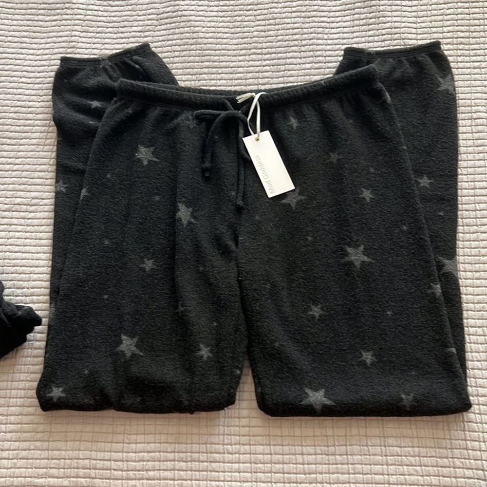 Mod Goddess Sweatsuit - Picture 3 of 6
